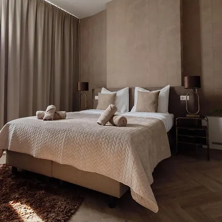 New High-end W Wifi In Lovely And Safe Area *