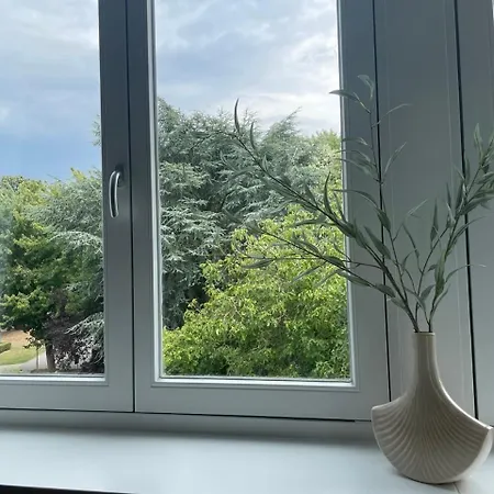 New High-end W Wifi In Lovely And Safe Area 度假居