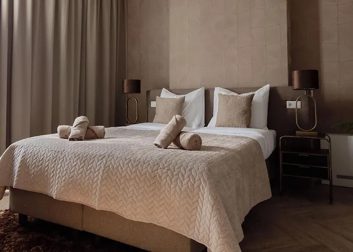 New High-end W Wifi In Lovely And Safe Area *